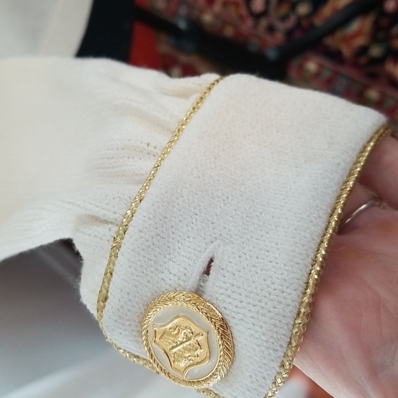 ST. JOHN Vintage 90s Naval Cardigan with Brooch Ecru Gold Medium NWT - Picture 3 of 12